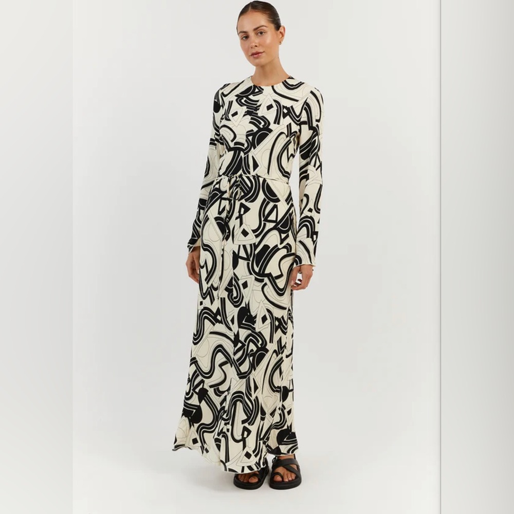 DISSH Layton Cream Viscose Sleeved Dress NWT